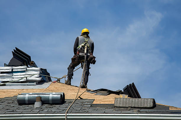 Professional Roofing technician working in Pe Ell, WA